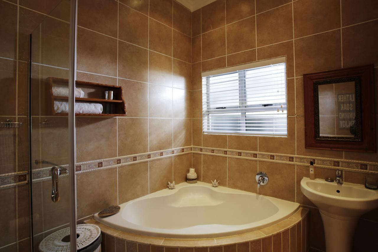 Ocean Hideaway Bed And Breakfast อมันซิมโทที ภายนอก รูปภาพ