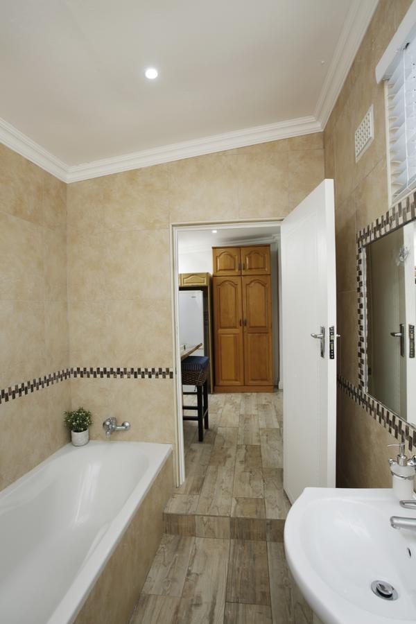 Ocean Hideaway Bed And Breakfast อมันซิมโทที ภายนอก รูปภาพ